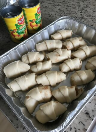 🍎 Grandma’s Apple Dumplings: The Cozy, Cinnamon-Spiced Dessert That Tastes Like Childhood