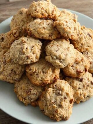Oh my goodness! I’ve been looking for this recipe for years. My mother used to make them often, and I’ve lost her recipe. Thank you so much! She always called them “Michigan rocks.” Full recipe 👇 💬