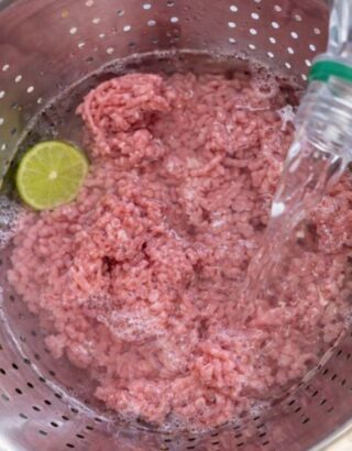 Should you wash minced beef before cooking it?