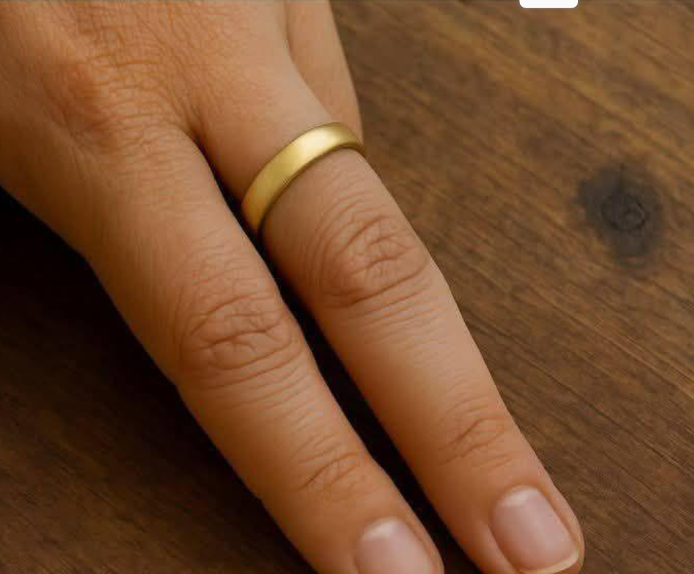 When we think about rings, most of us immediately associate them with romance, marriage, or commitment. Engagement rings, wedding bands, promise rings — they all tend to have “assigned” fingers. But what about the middle finger?  Despite what viral posts might suggest, a ring on the middle finger isn’t random — and it often says more about identity than relationship status.  Why the Middle Finger Matters The middle finger sits at the center of the hand, making it the most balanced and noticeable finger. Because of this, rings worn here naturally draw attention. Historically and symbolically, the middle finger has been associated with:  Balance and responsibility  Personal power  Self-expression  Unlike the ring finger, which is traditionally linked to love and marriage, the middle finger is about you.  A Statement of Independence Many people choose to wear a ring on their middle finger to symbolize independence and self-confidence. It’s often worn by those who are comfortable standing on their own — emotionally, financially, or creatively.  For some, it’s a subtle message:  “I don’t need validation — I know who I am.”  This is especially common with bold or minimalist rings designed to make a statement without needing explanation.