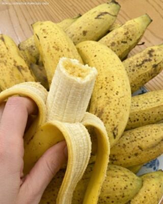 The Over-50 Banana Habit: One Simple Fruit for Four Quiet Shifts Your Body Makes