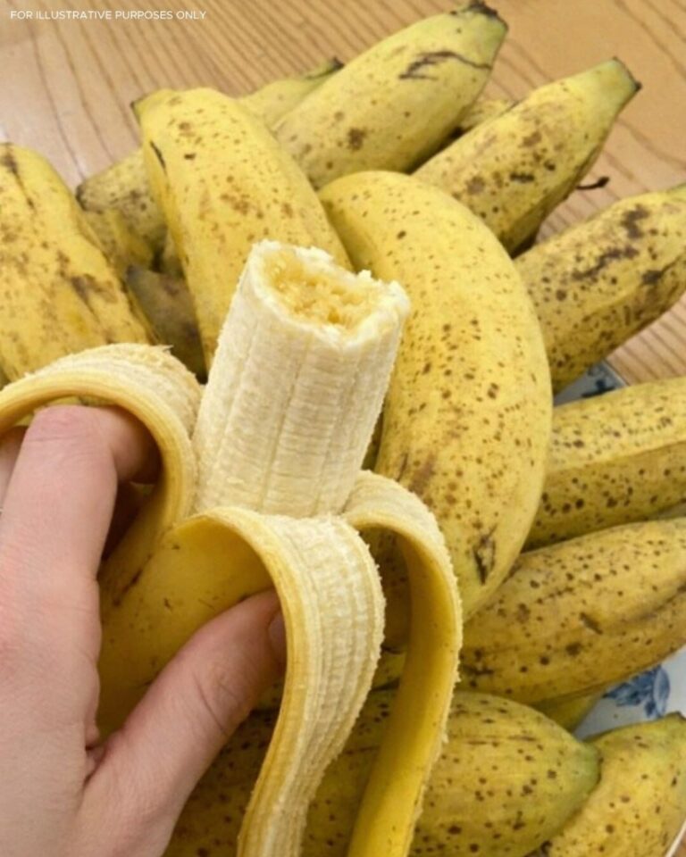 The Over-50 Banana Habit: One Simple Fruit for Four Quiet Shifts Your Body Makes